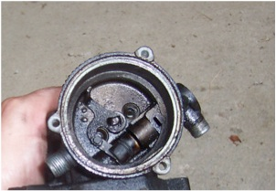 1954 Chevy Carburetor choke housing